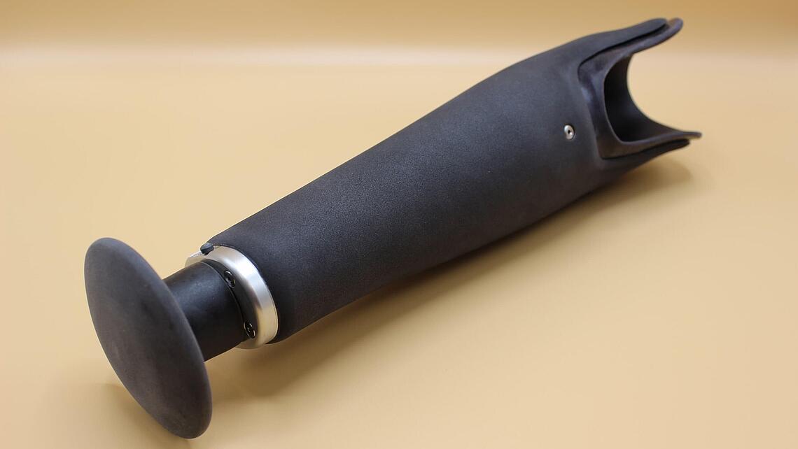 Unterarmprothese in Pilzform für Bodenübungen wie Liegestütze, Yoga und andere Gymnastikübungen